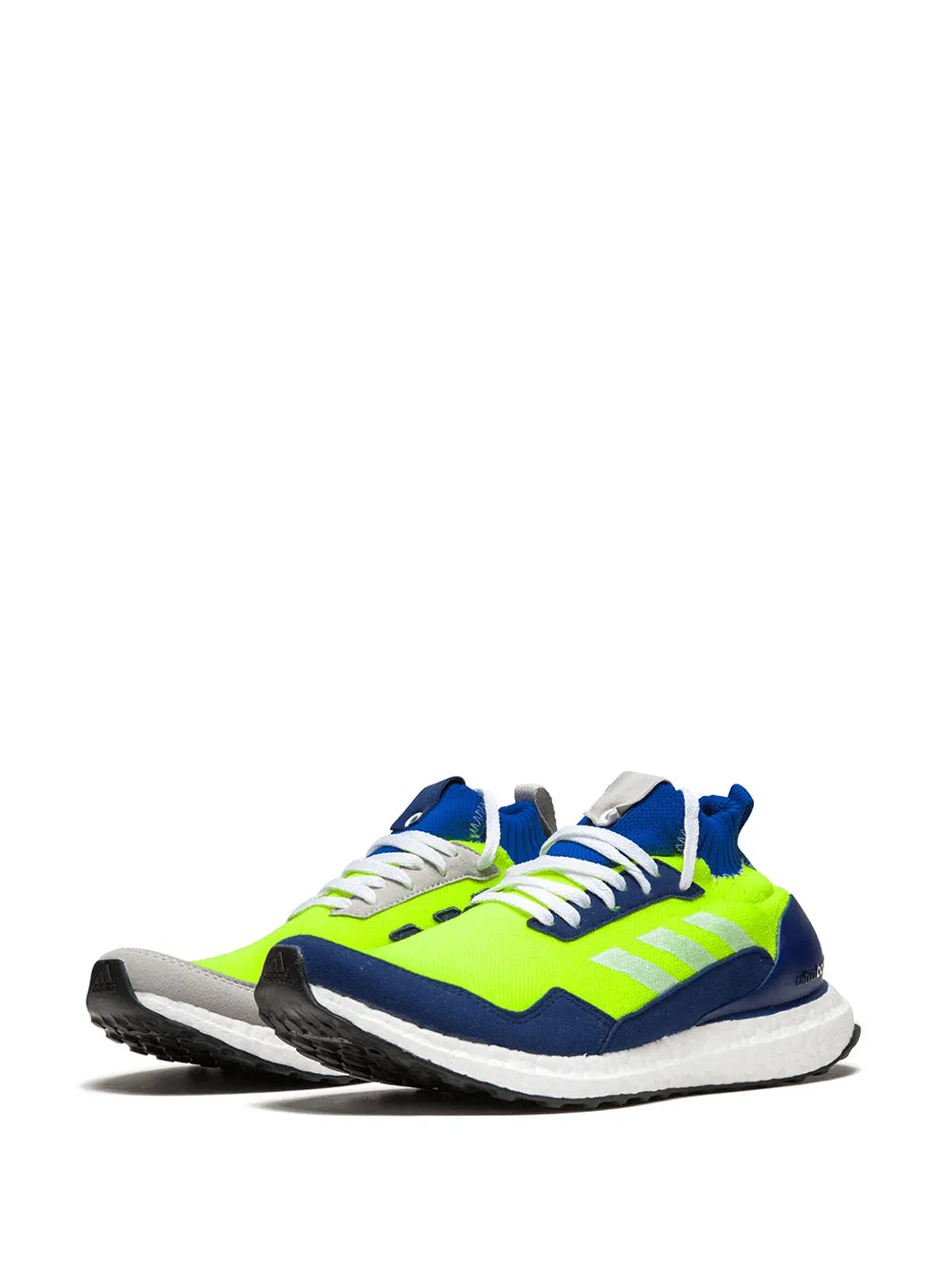 Ultraboost Mid