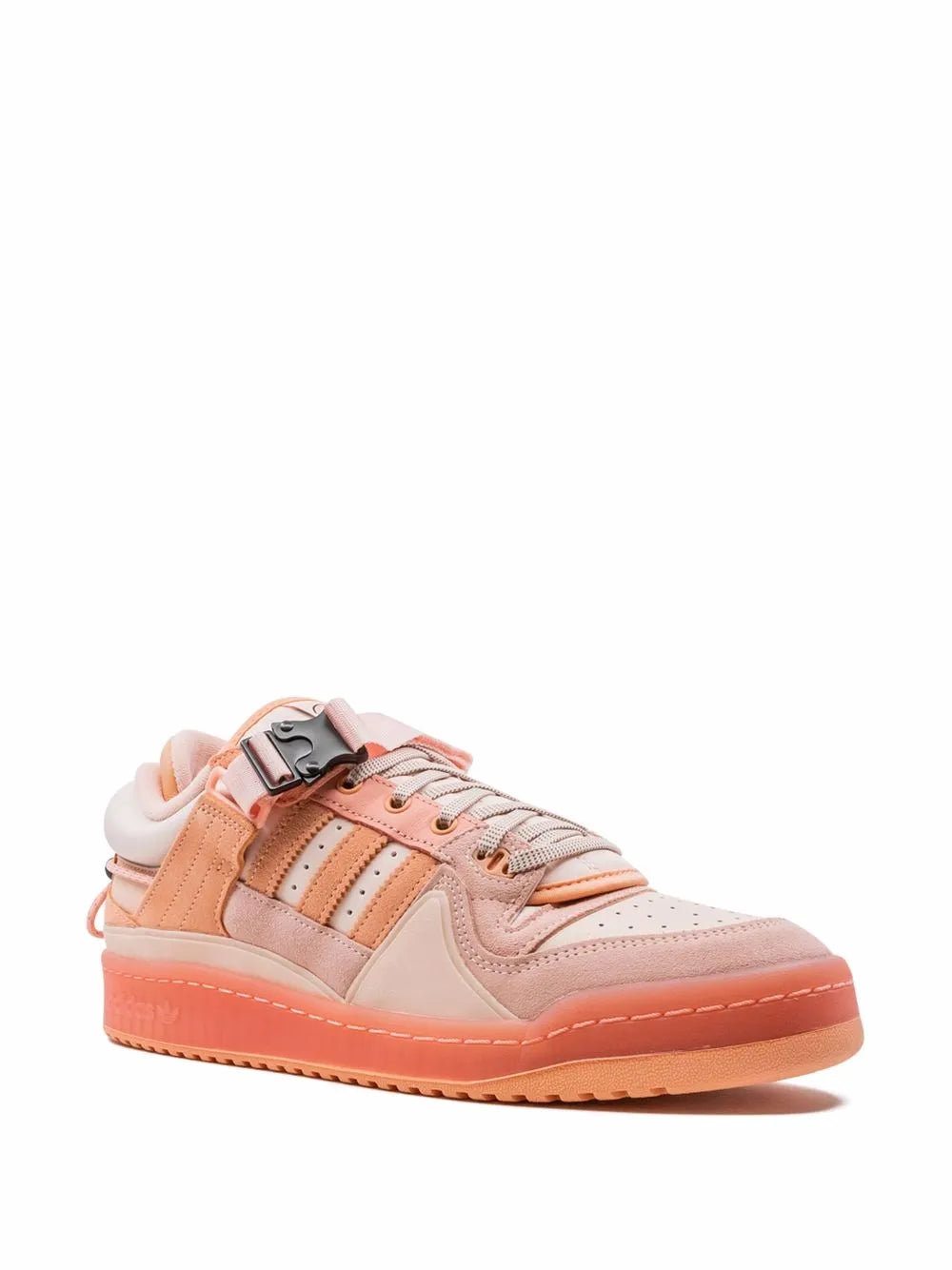 X Bad Bunny Forum Buckle Low