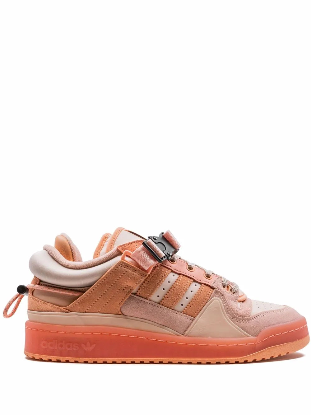 X Bad Bunny Forum Buckle Low